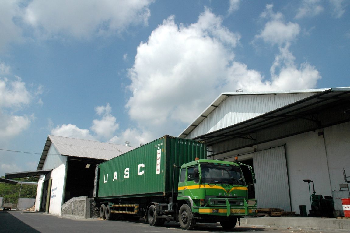 Sanding and packaging